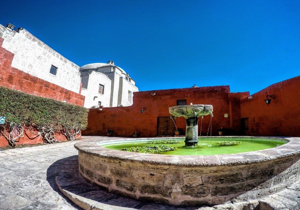 Arequipa Walking Tour & Santa Catalina Convent