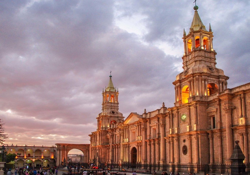 Arequipa Walking Tour & Santa Catalina Convent