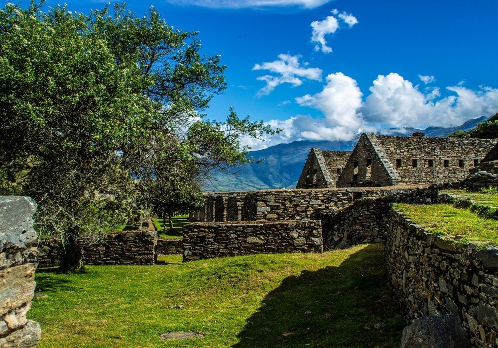 Choquequirao Trek to Machu Picchu