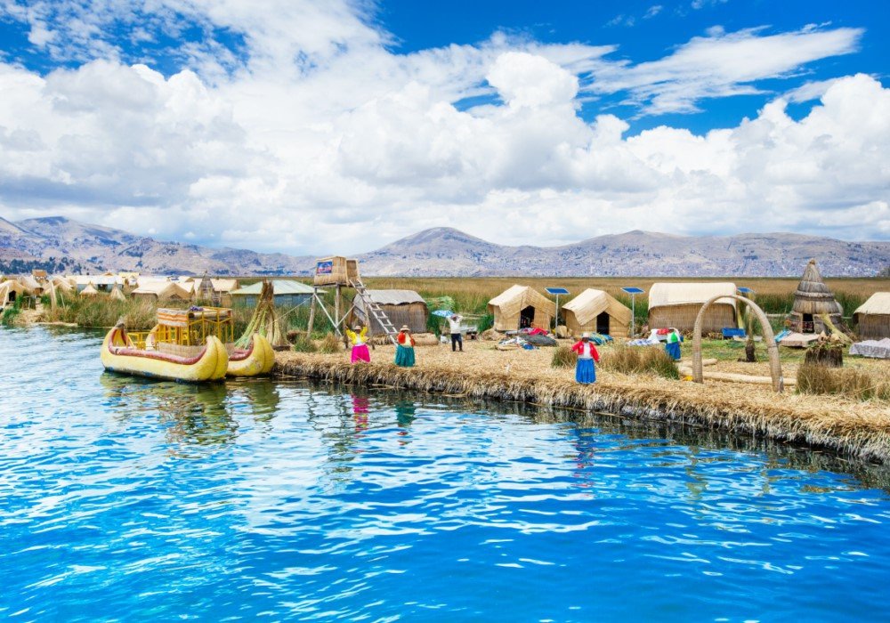 Full day Uros & Taquile Islands