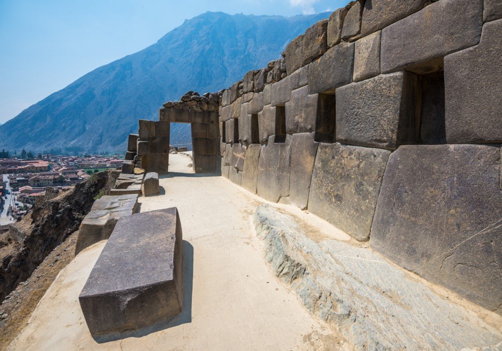 : Lares Trek Mantanay to Yanahuara and onto Aguas Calientes