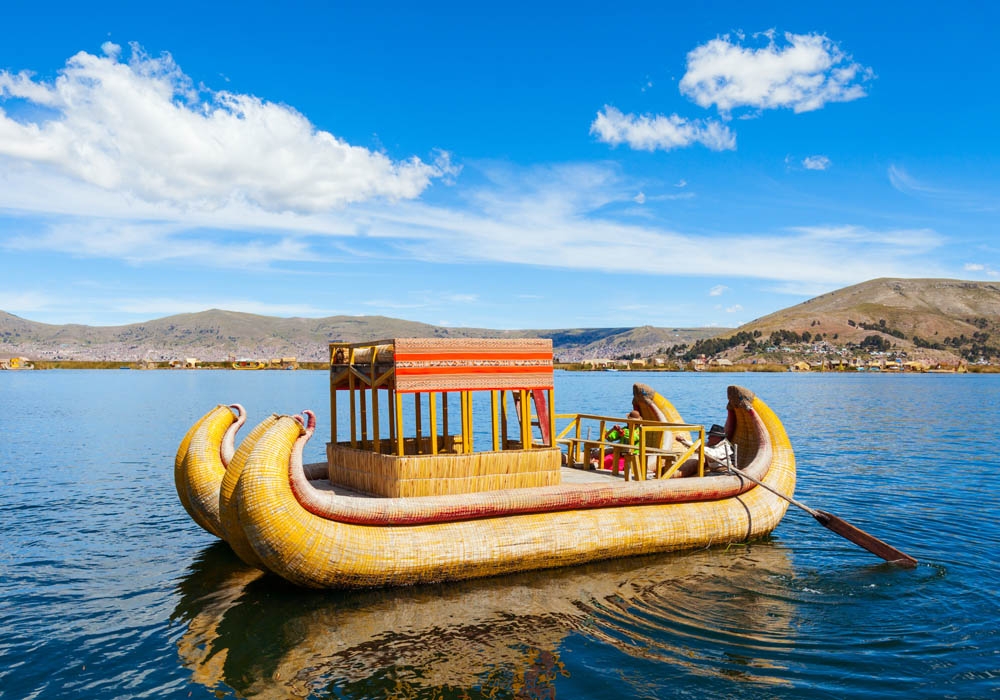 The Uros people also use Totora reeds to build their boats and even to cook their food